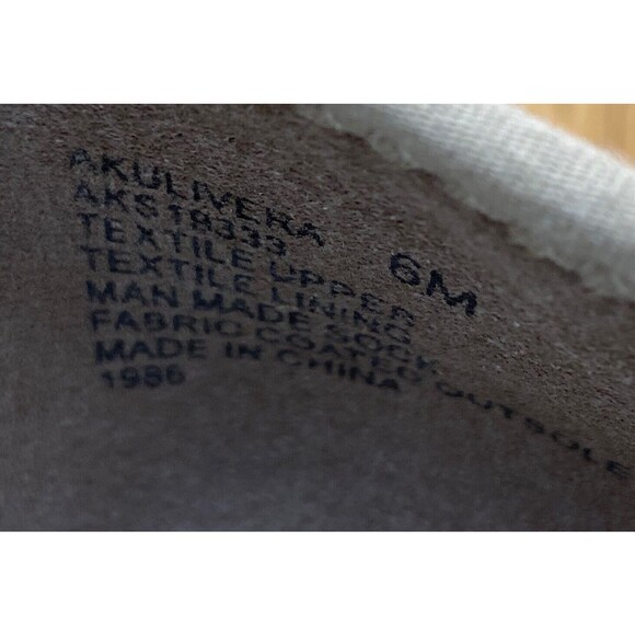 Anne Klein Women Shoe Size 6 Gold Snake Print Slip On Cap Toe Ballet Flat - Picture 6 of 7